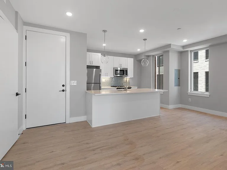 1144 Frankford Ave #501 — Photo 6