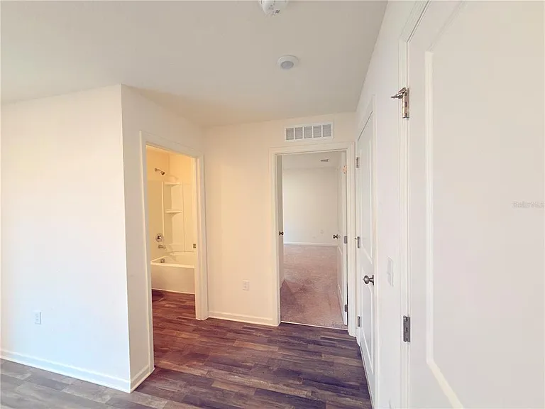 733 James Ct — Photo 9