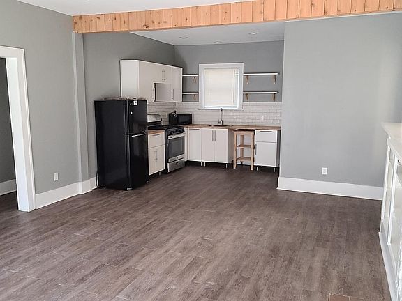 2nd image of 2 Pearl Ct