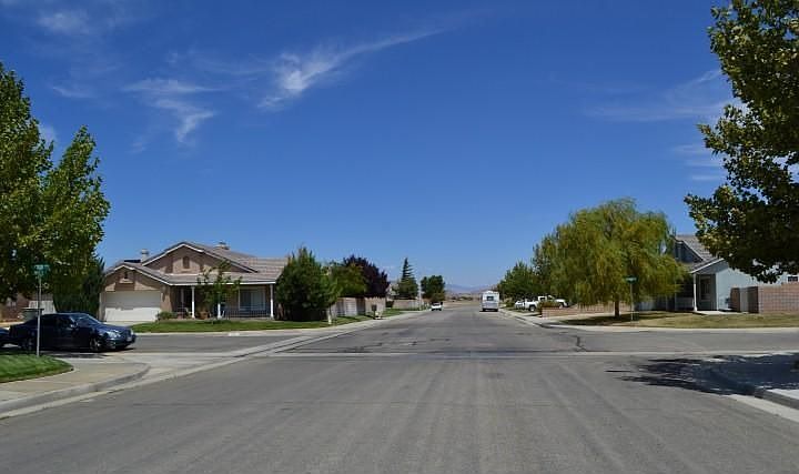 2nd image of 2326 Monje St
