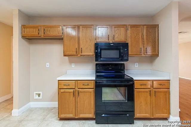 5207 Wood Glen Dr — Photo 16
