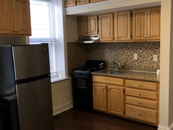 927 Pine St #D1, Philadelphia, PA 19107