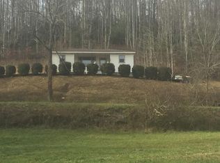 371 Stout Hollow Rd, Hampton, TN 37658