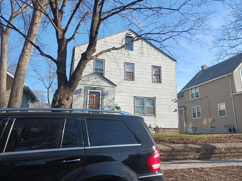 1st image of 841 Lawson Ave E