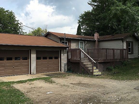 2nd image of 1150 W Grand River Ave