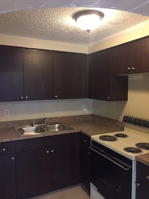 2nd image of 1515 E 139th Ave