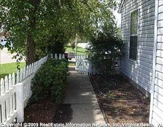 4th image of 3972 Wyckoff Dr