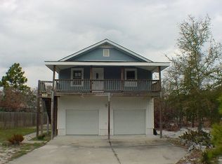 510 Lewis Dr, Carolina Beach, NC 28428