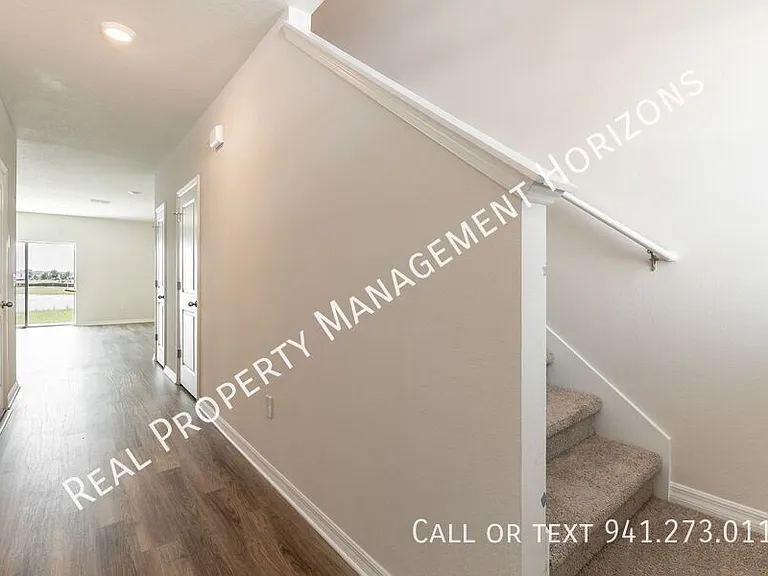 17769 Crescent Moon Loop — Photo 9