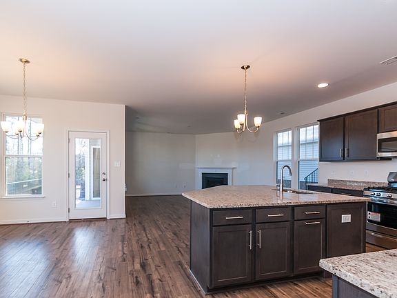 Photo is from the builders library shown as an example. Finishes and options may vary.