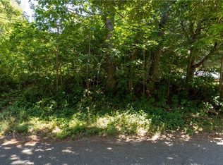 36 Dey St, Griswold, CT 06351