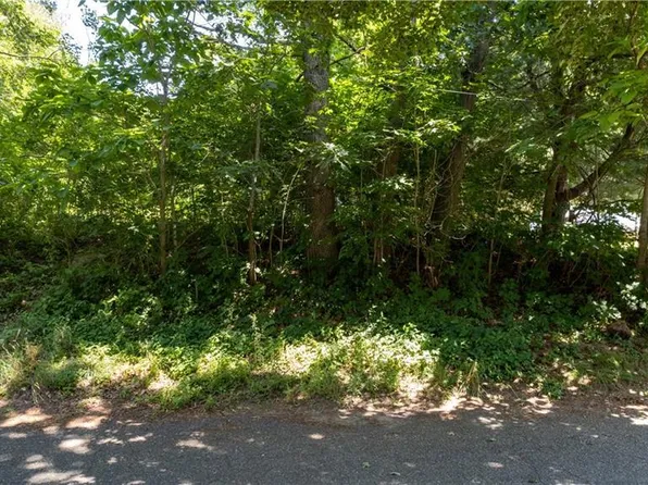 36 Dey Street, Griswold, CT 06351