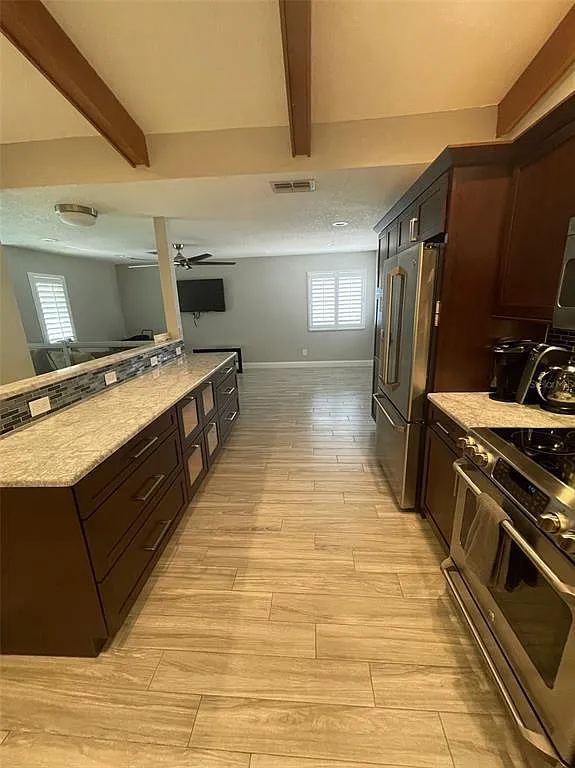2 bed, 2.0 bath, 1353 sqft, $2,800 — Photo 4