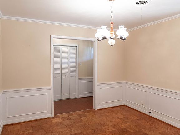 4th image of 5330 Cambridge Ln