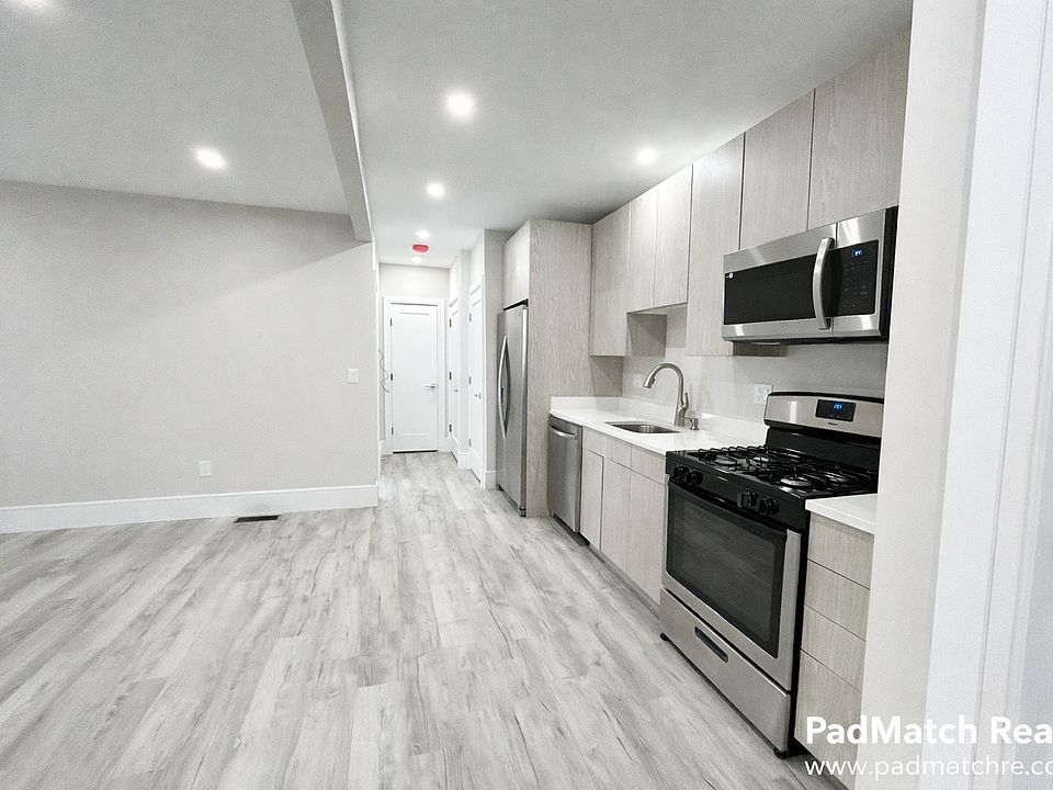 1st image of 23 Mount Vernon St APT 1
