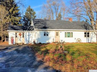 7 Rothermel Lane Ext, Kinderhook, NY 12106