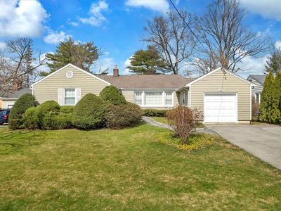 24 Ria Drive, White Plains, NY, 10605