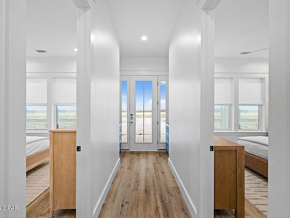 3rd image of 5948 Gulf Dr