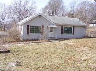 1100 S Jones Rd, Independence, MO 64056