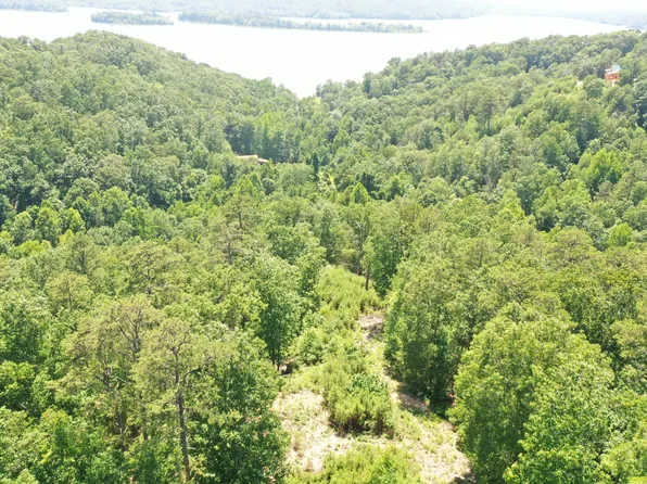 595 Old Skyline Dr #273, Waverly, TN 37185