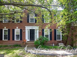 8243 Crackling Fire Dr, Gainesville, VA 20155