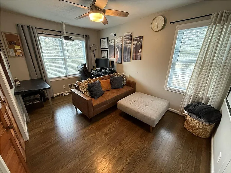 1110 Mountain View Dr — Photo 6