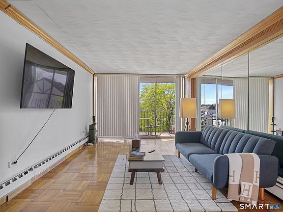 4th image of 87 Glenbrook Rd APT 3B
