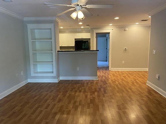 4th image of 1121 Tree Top Way APT 1424