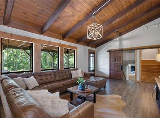 4751 Chateau Ln, Pacific, MO 63069