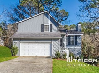 2755 Wildflower Ln, Snellville, GA 30039