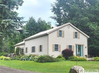 9462 North Rd, Fredonia, NY 14063