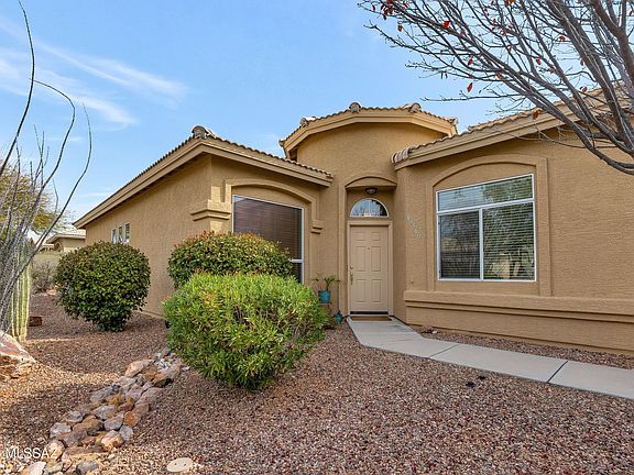 3rd image of 63560 E Vacation Dr