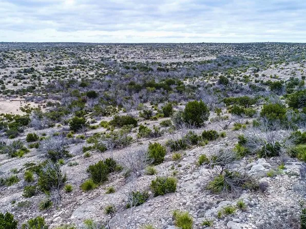 3940 Chisholm Rd #25, Ozona, TX 76943