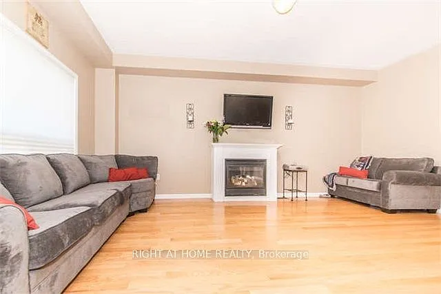 780 Ormond Dr — Photo 6