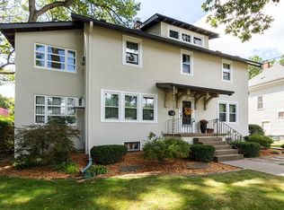 1656 30th Ave, Moline, IL 61265