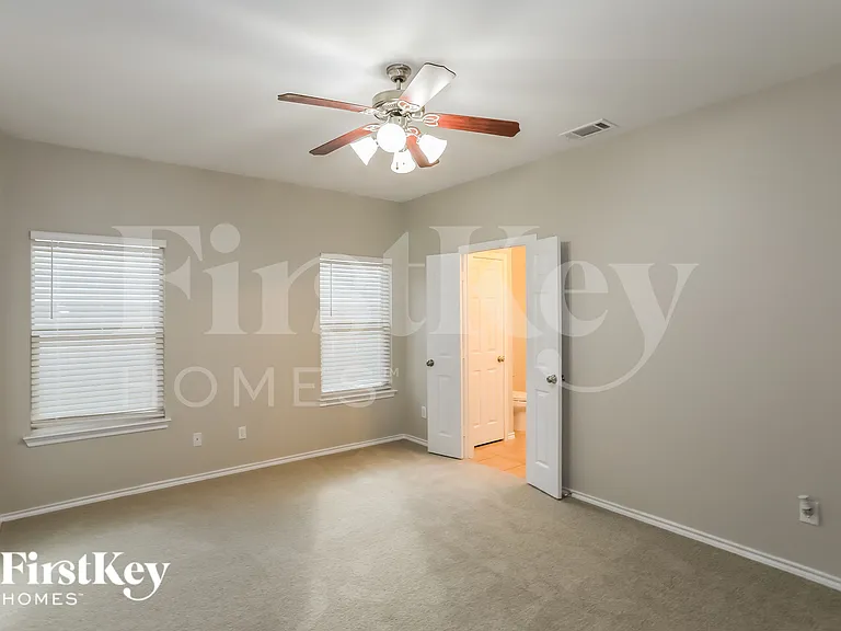 853 Jodie Dr — Photo 7