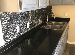 300 S Houston St, Wolfe City, TX 75496