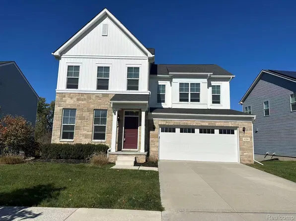 6280 N Trailwoods Dr, Ann Arbor, MI 48103