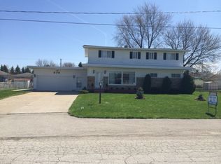 345 Mary Dr, Bay City, MI 48708