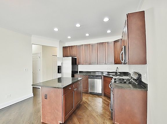 4th image of 1901 N Kimball Ave APT 1