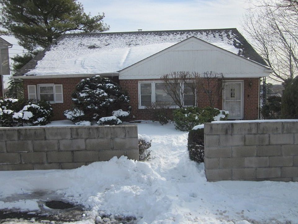 1st image of 197-18 Dunton Ave