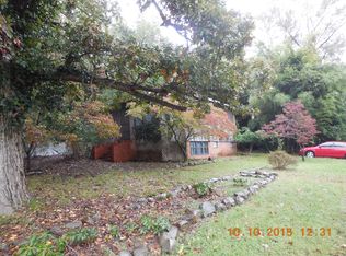 136 Pine St, Badin, NC 28009