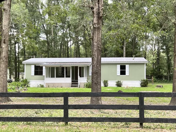 223 SE Little John Pl, High Springs, FL 32643