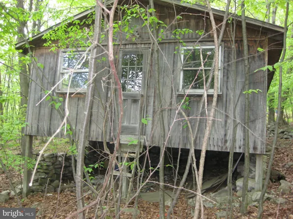 20526 Laurel Mountain Rd, Three Springs, PA 17264