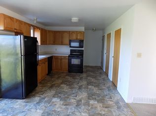 3183 Creek Rd, Youngstown, NY 14174