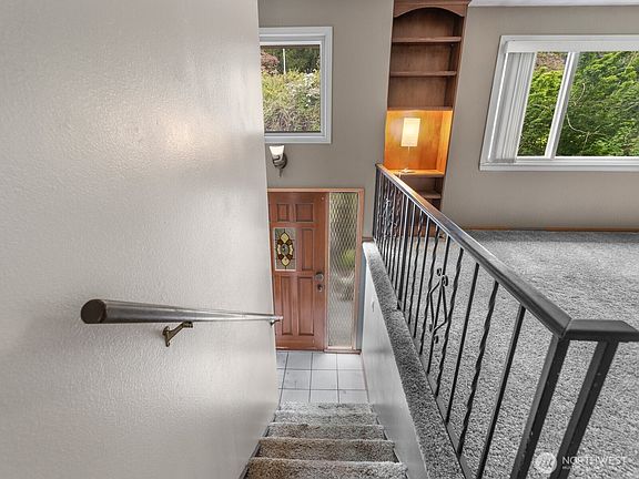 4th image of 23047 25th Avenue S