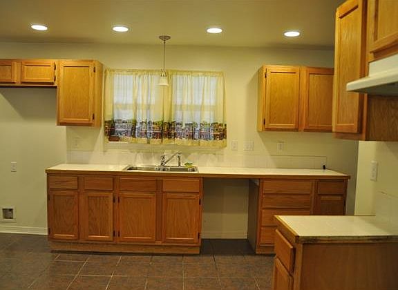 4th image of 5430 Montegut Dr