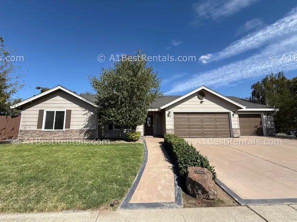 15002 Cambridge Dr, Lathrop, CA 95330