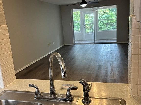 4th image of 4232 Tamargo Dr