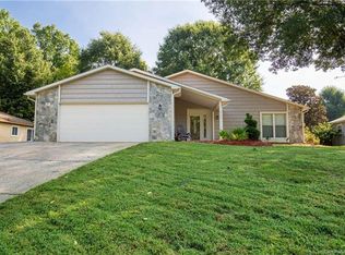 9235 Aylesbury Ln, Mint Hill, NC 28227